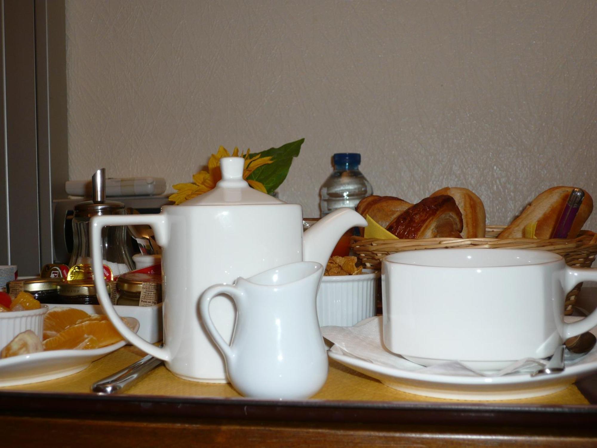 Hotel Du Croise Marcq-en-Baroeul Room photo